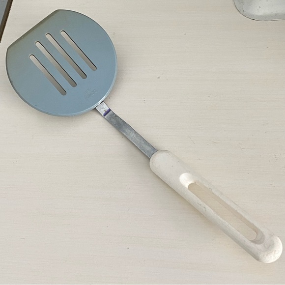 4 Bonny USA Nylon Cooking Utensils - Picture 1 of 14